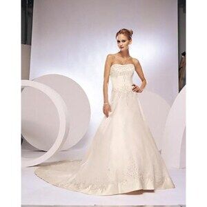 Mon Cheri Wedding Gown 23243